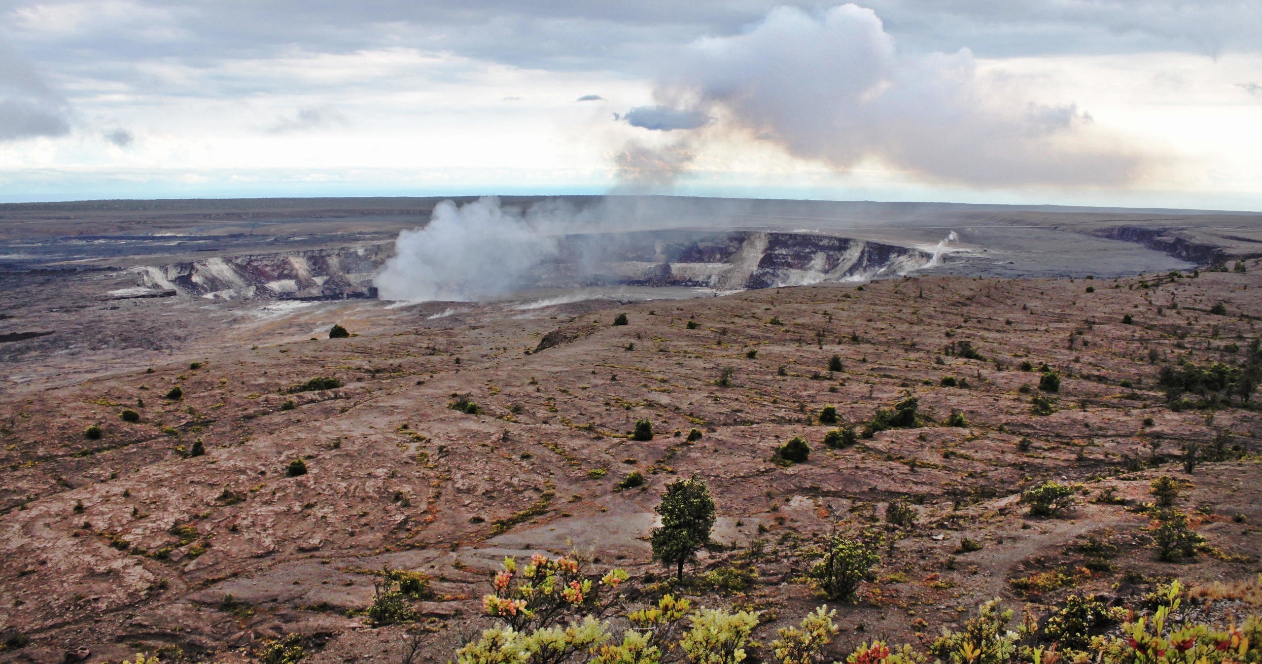 Hawai'i Island Volcano Adventure Tour (from Hilo) H2