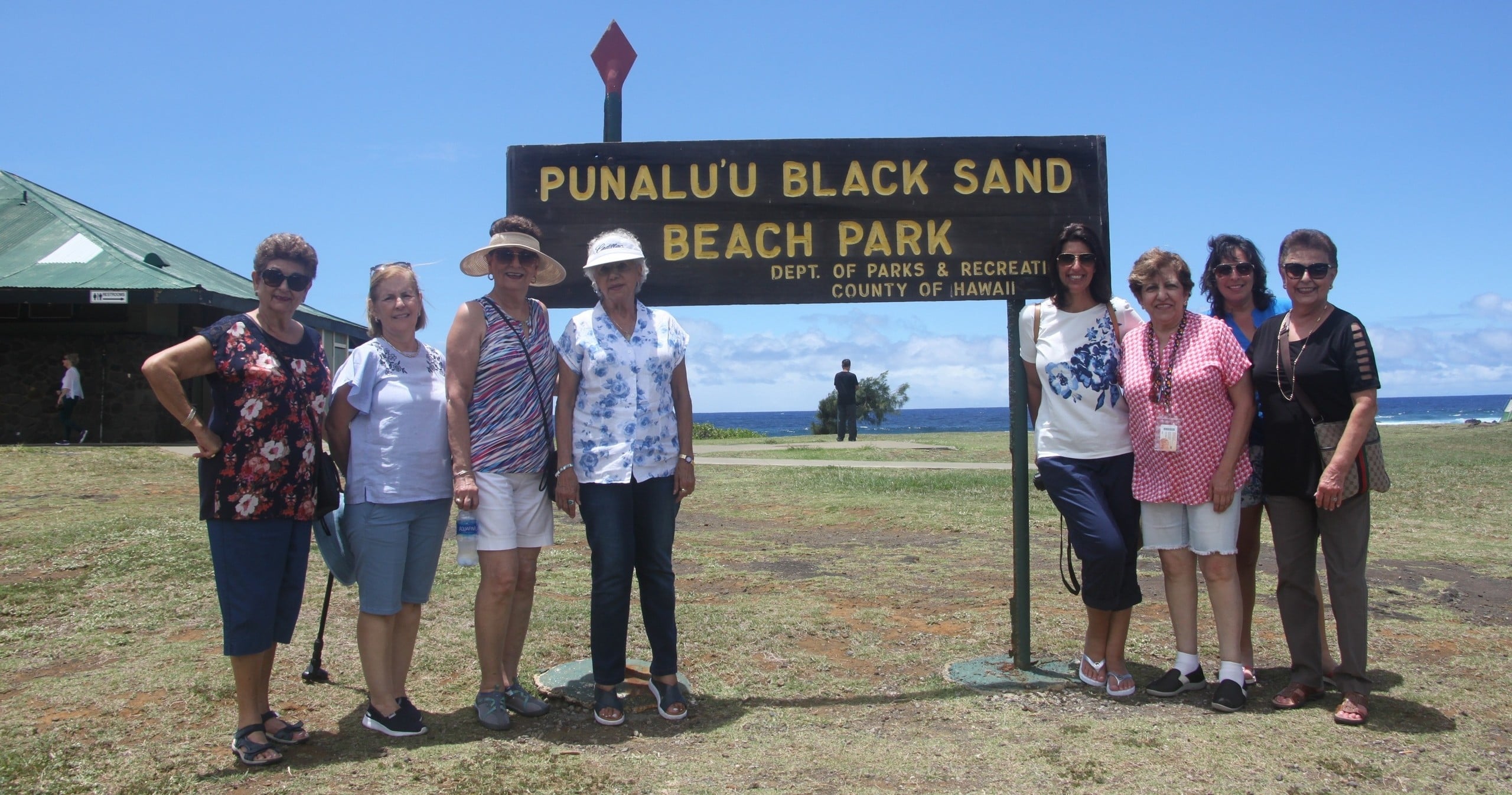 Custom Volcanoes National Park Tour with extra stops